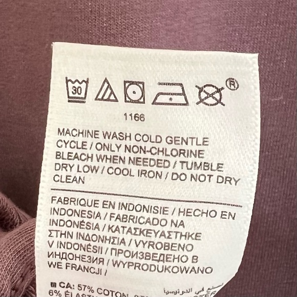 Athleta retroterry wrap sweatshirt in mauve Dusty purple activewear Size M - Picture 10 of 10